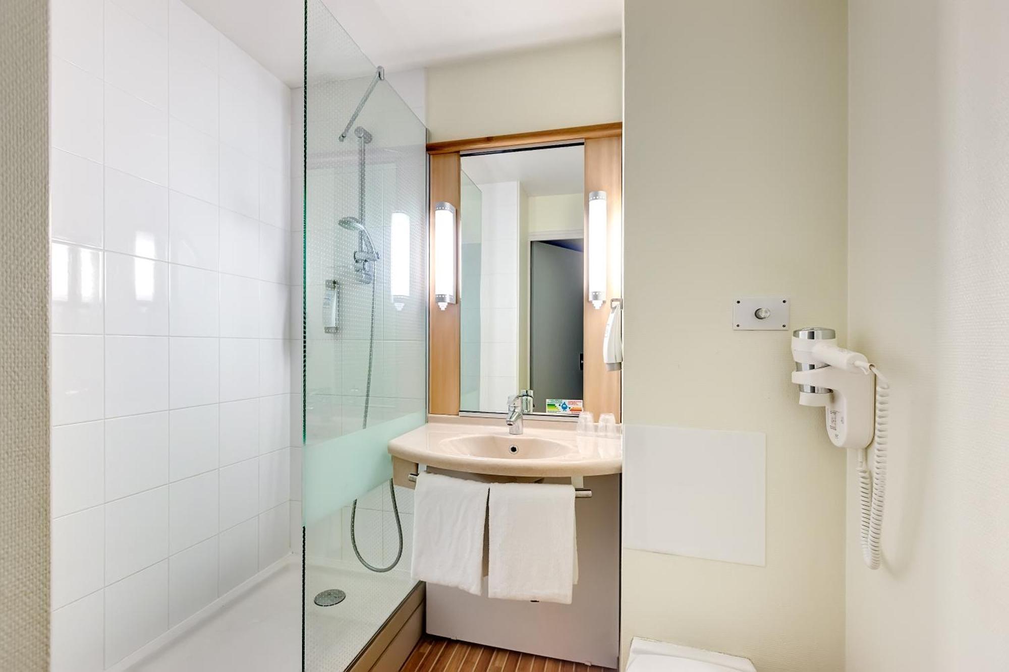 Ibis Agen Centre Gare Hotel Kültér fotó
