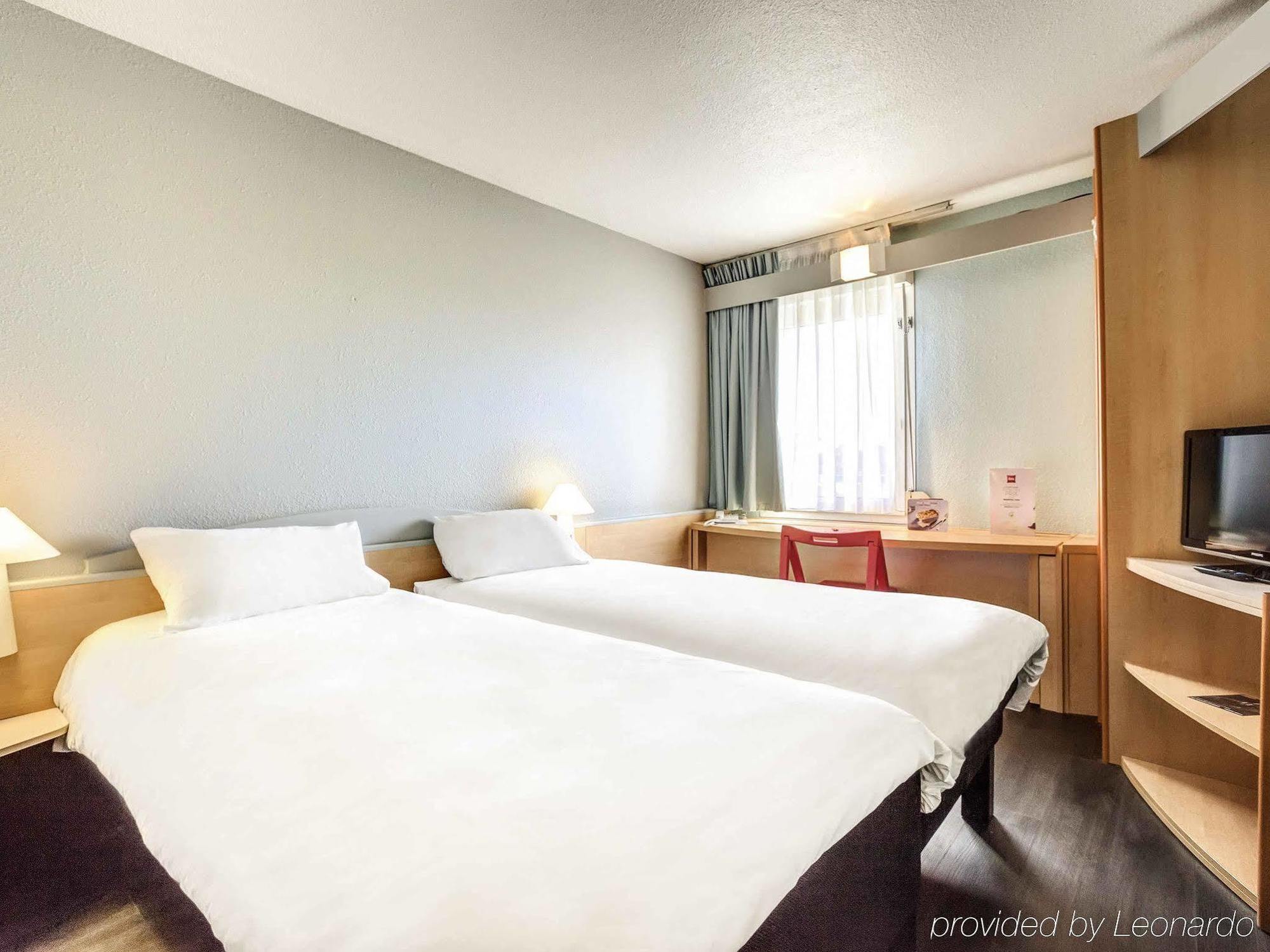 Ibis Agen Centre Gare Hotel Kültér fotó